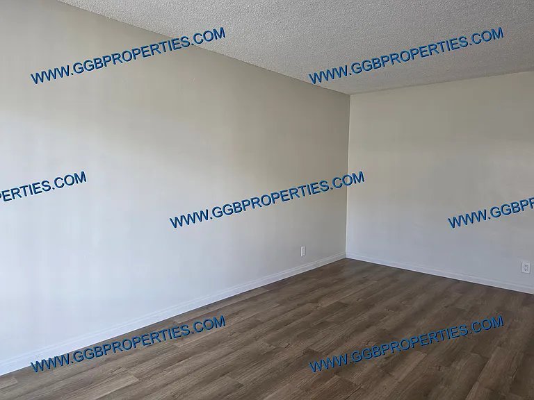 549 Nebraska Ave — Photo 14