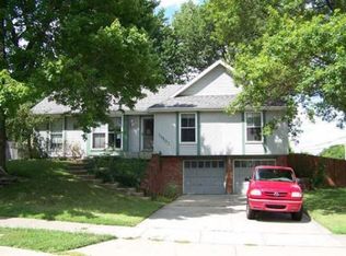 11902 W 101st St, Lenexa, KS 66215