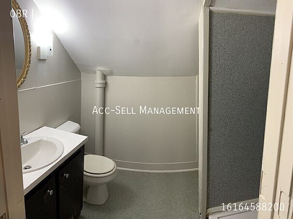 5th image of 1625 Belden Ave SW #2