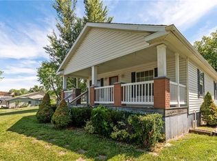 405 S Polk St, Maysville, MO 64469