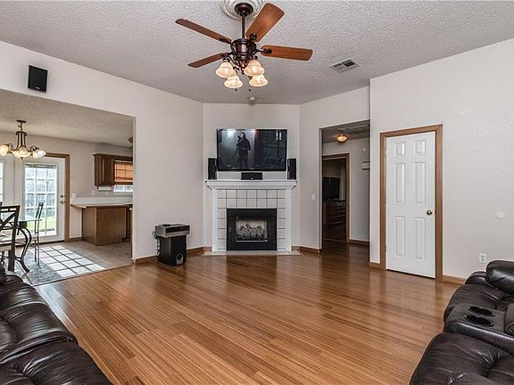 5th image of 1515 SE Audry Ln