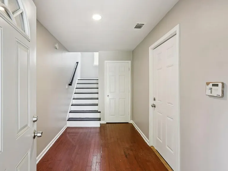 753 Prince Pl NW — Photo 9