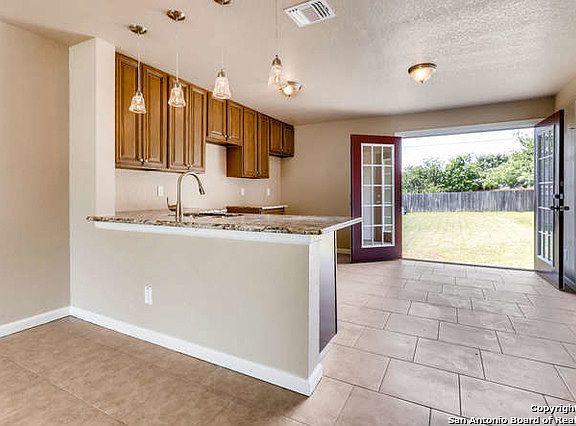 3rd image of 323 Shadbush St