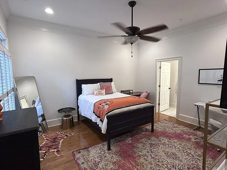 212 Village Walk Ln — Photo 9