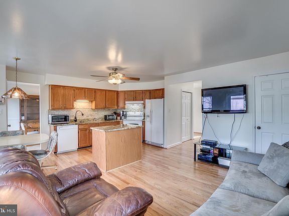 5th image of 4021 Morningwood Dr