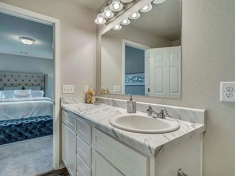 16433 S 85th East Ave — Photo 9