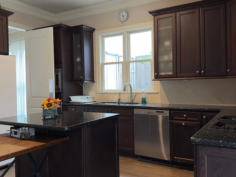 2427 N Mystic Mdw — Photo 10