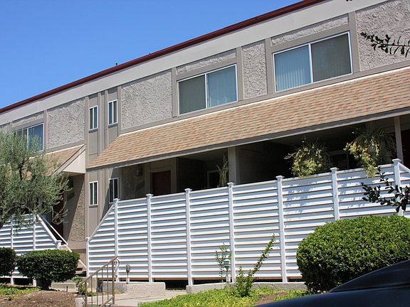 2nd image of 18333 Hatteras St Unit 120