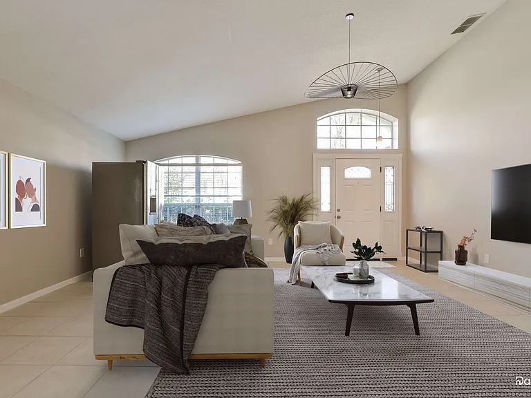 556 Silvergate Loop — Photo 3