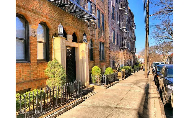 Rented by Douglas Elliman | media 34