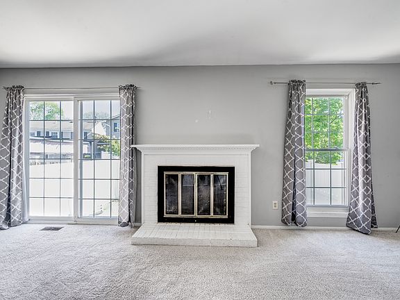3rd image of 21049 W Glen Haven Cir #372