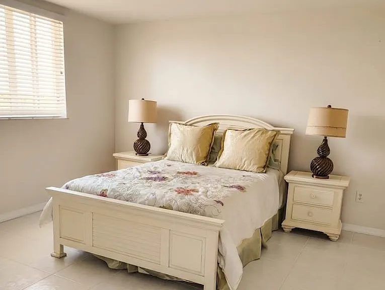 8888 Collins Ave #516 — Photo 7