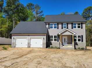 5606 Duncan St, Hope Mills, NC 28348