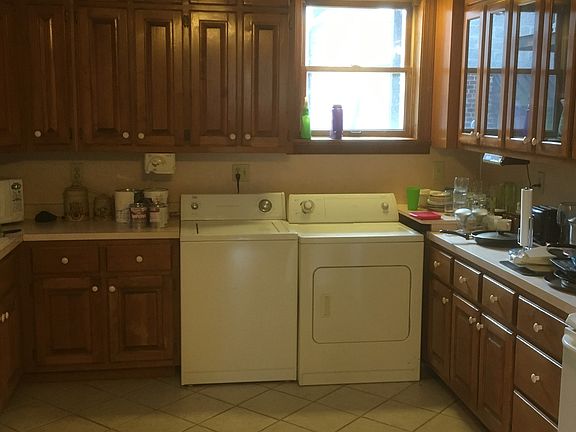 5th image of 1229 W Cary St