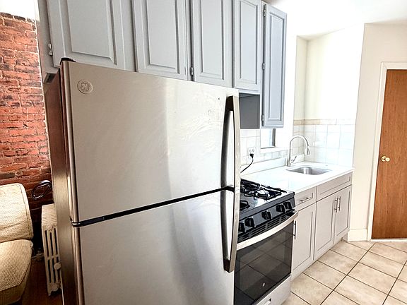 2nd image of 30-65 Steinway St #4R