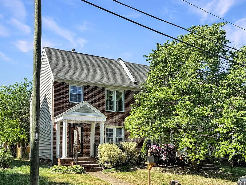 Building Photo - 1513 Jacquelin St