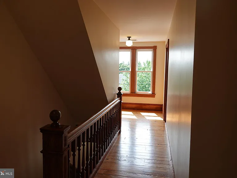 36 Hart Ave — Photo 38