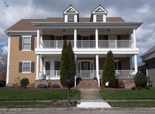 301 Croft Xing, Chesapeake, VA 23320