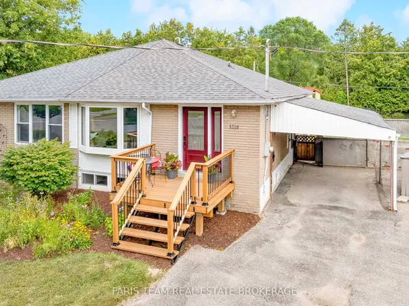 107 Willow Ln, Newmarket, ON L3Y 4J1