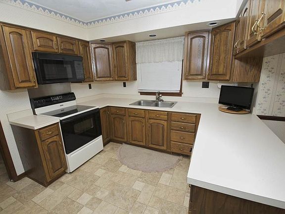 4th image of 59607 County Road 11