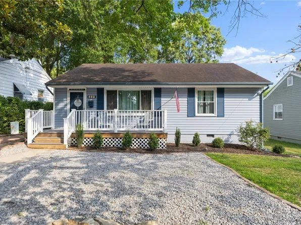 415 Crescent Ave, Colonial Heights, VA 23834