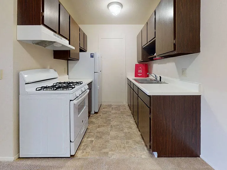 Apple Ridge Apartments — Photo 58