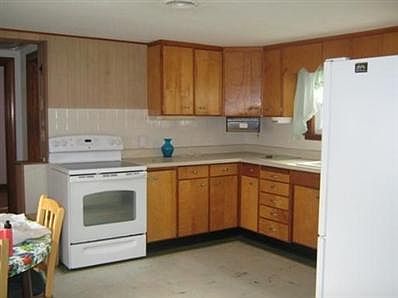 3rd image of 37711 N Lake Crest St