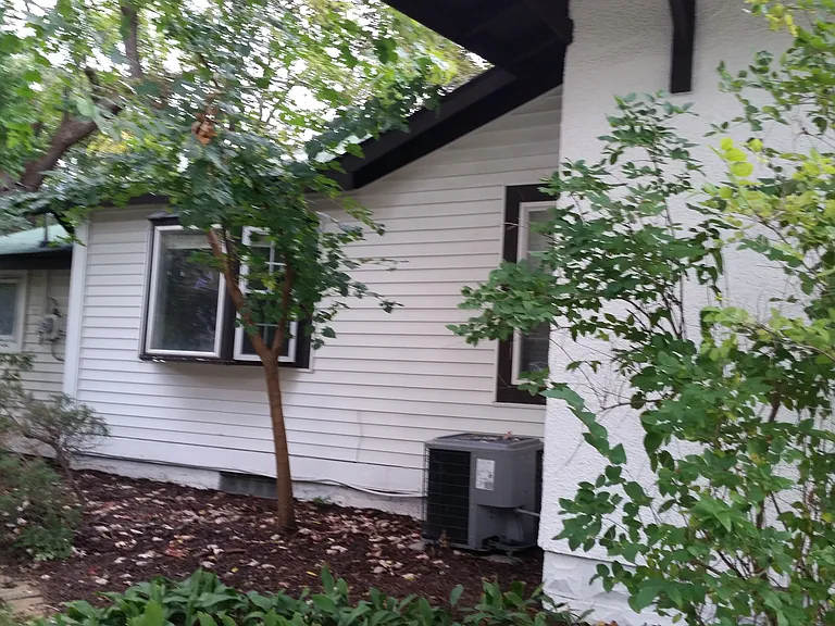 1120 Washtenaw Ave — Photo 24