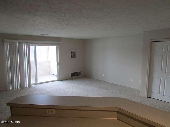 4th image of 5883 Crosswinds Dr Unit 22
