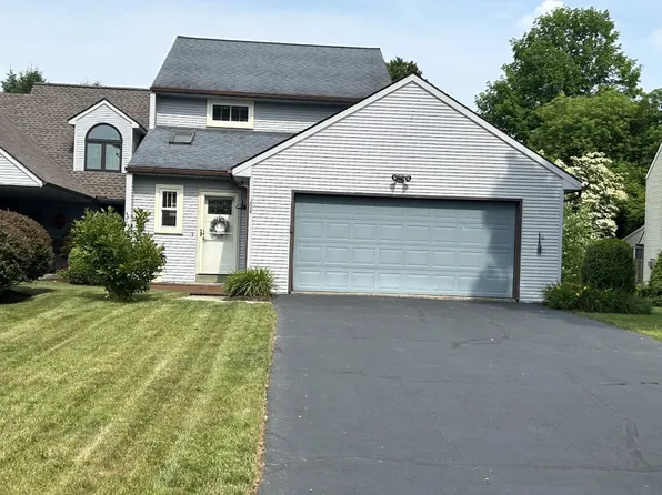 208 Vivian Ln, Vestal, NY 13850