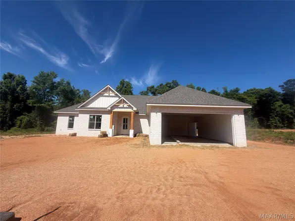 106 Della Dr, Wetumpka, AL 36093