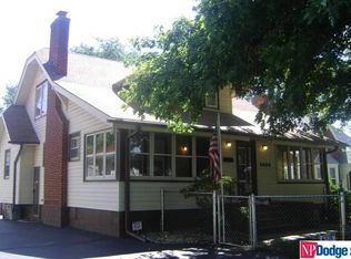 2429 Whitmore St, Omaha, NE 68112