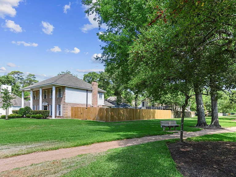 3602 Blue Cypress Dr — Photo 44