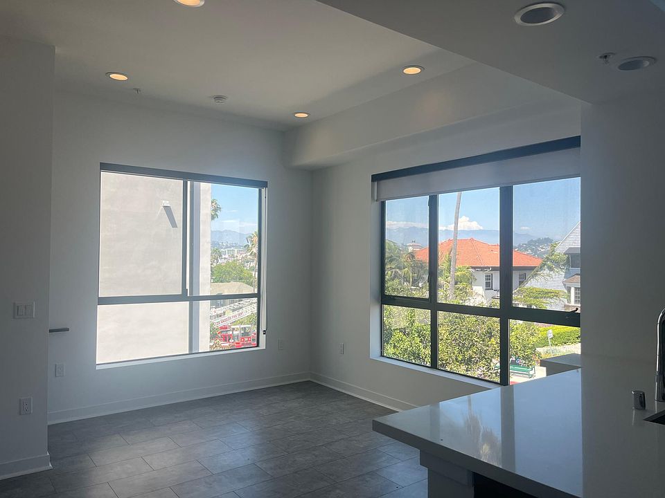 1st image of 519 N Normandie Ave #14
