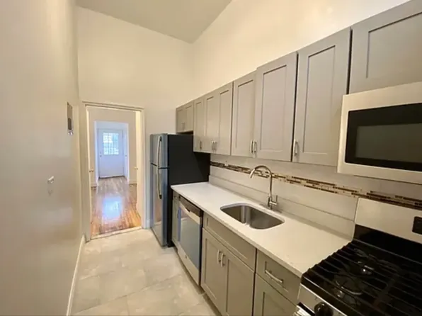 4601 Henry Hudson Parkway West A23 image 1 of 6