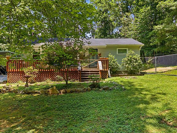 2nd image of 2537 Shaler Ln