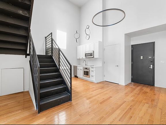 5th image of 2903 Frederick Douglass Blvd #Penthouse