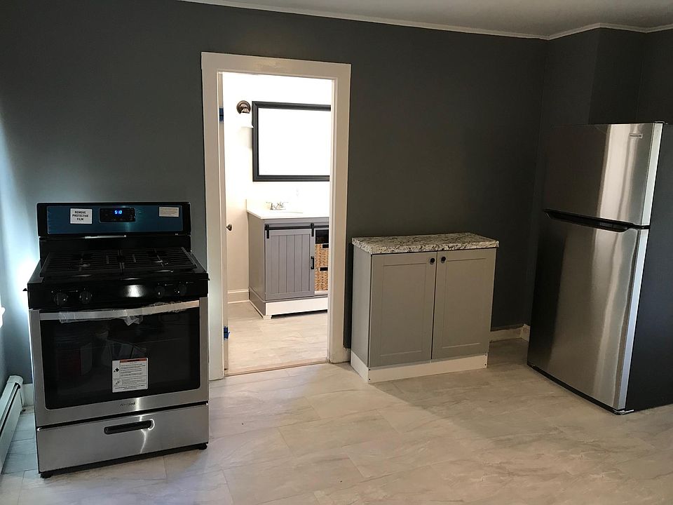 57 Prospect St Pawcatuck, CT, 06379 Apartments for Rent Zillow