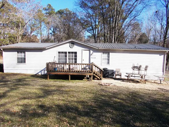 70 Lick Creek Rd, Big Sandy, TN 38221