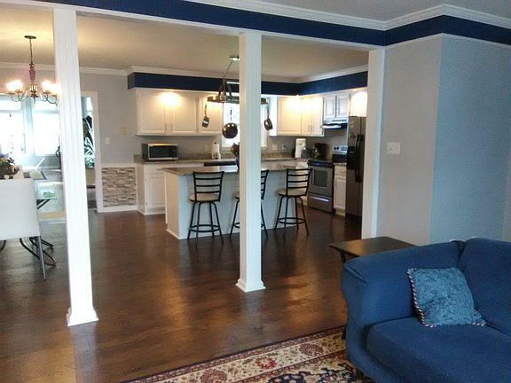 5th image of 185 Newport Way