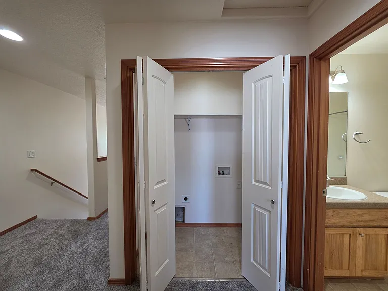 355 SW Pemberly Loop — Photo 11