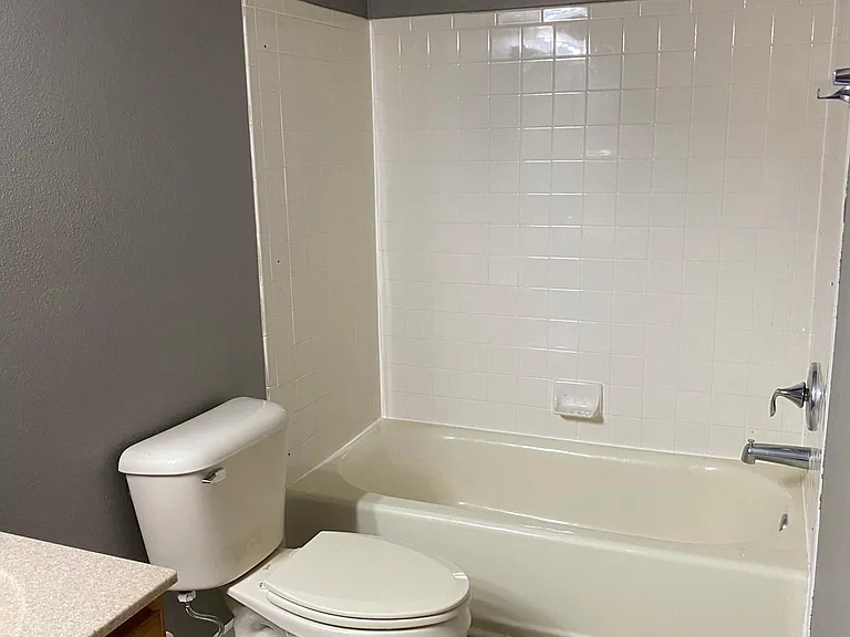633 Fireside Dr — Photo 40