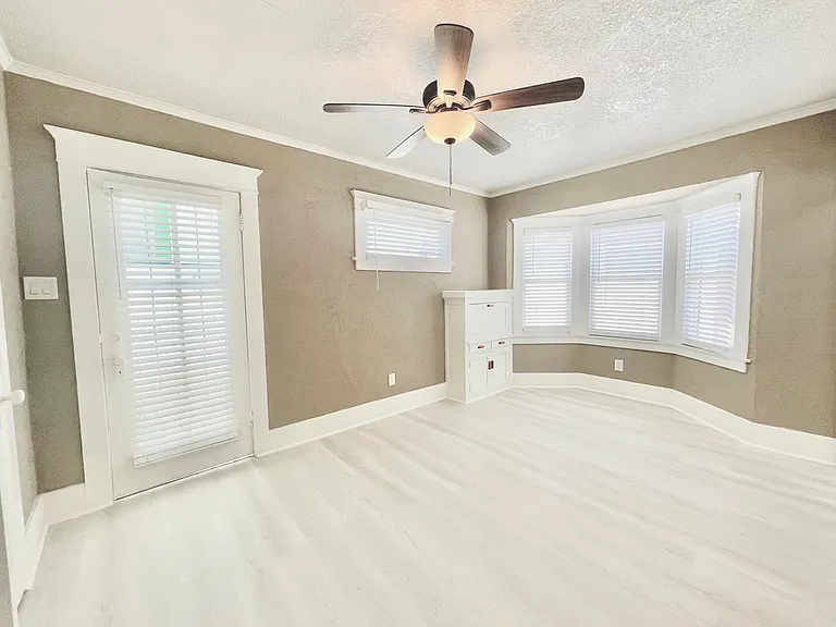 672 Junipero Ave #672 — Photo 7