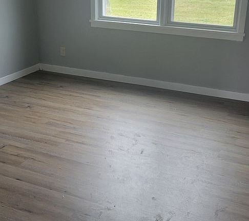 2nd image of 11-23 Blackmore St #15