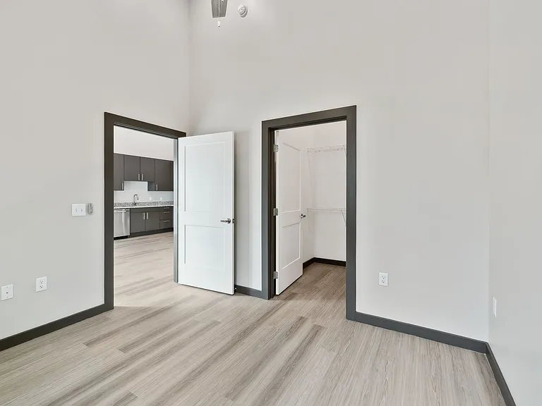 Urban Lofts — Photo 23