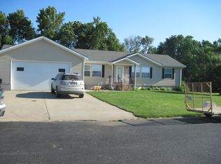 19 N 3rd Cir, Mead, NE 68041