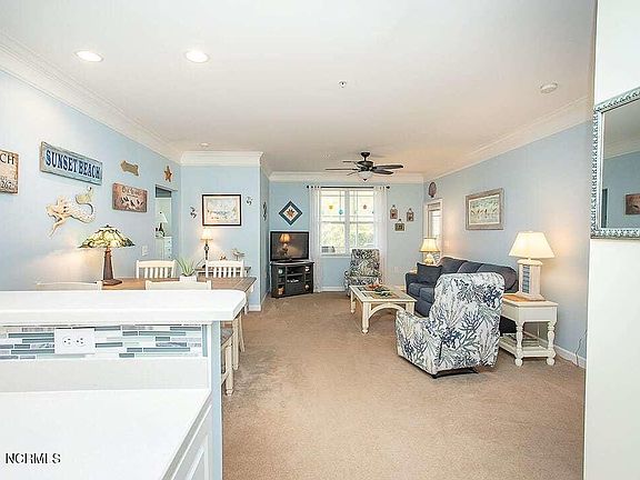 4th image of 395 S Crow Creek Drive Unit 1505