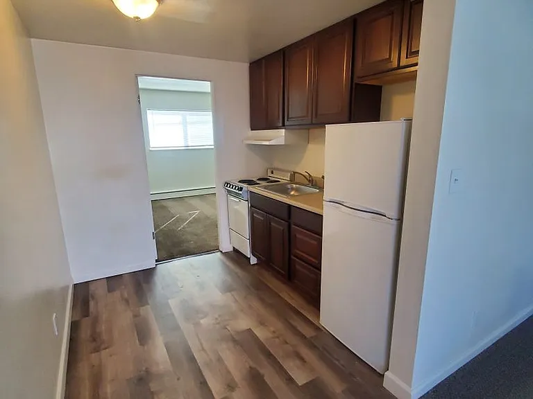 615 S Alder St — Photo 8