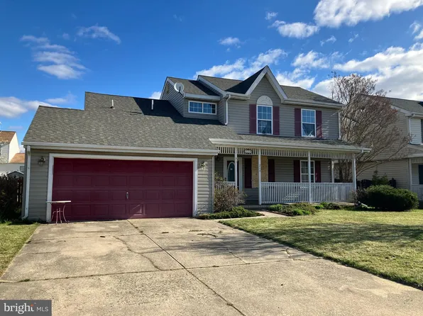 214 Ermine Dr, New Castle, DE 19720
