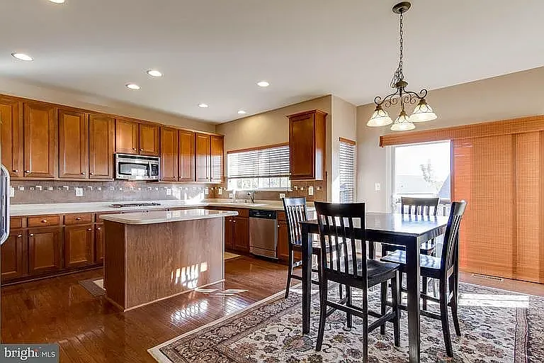 108 Carriage Hill Dr — Photo 27